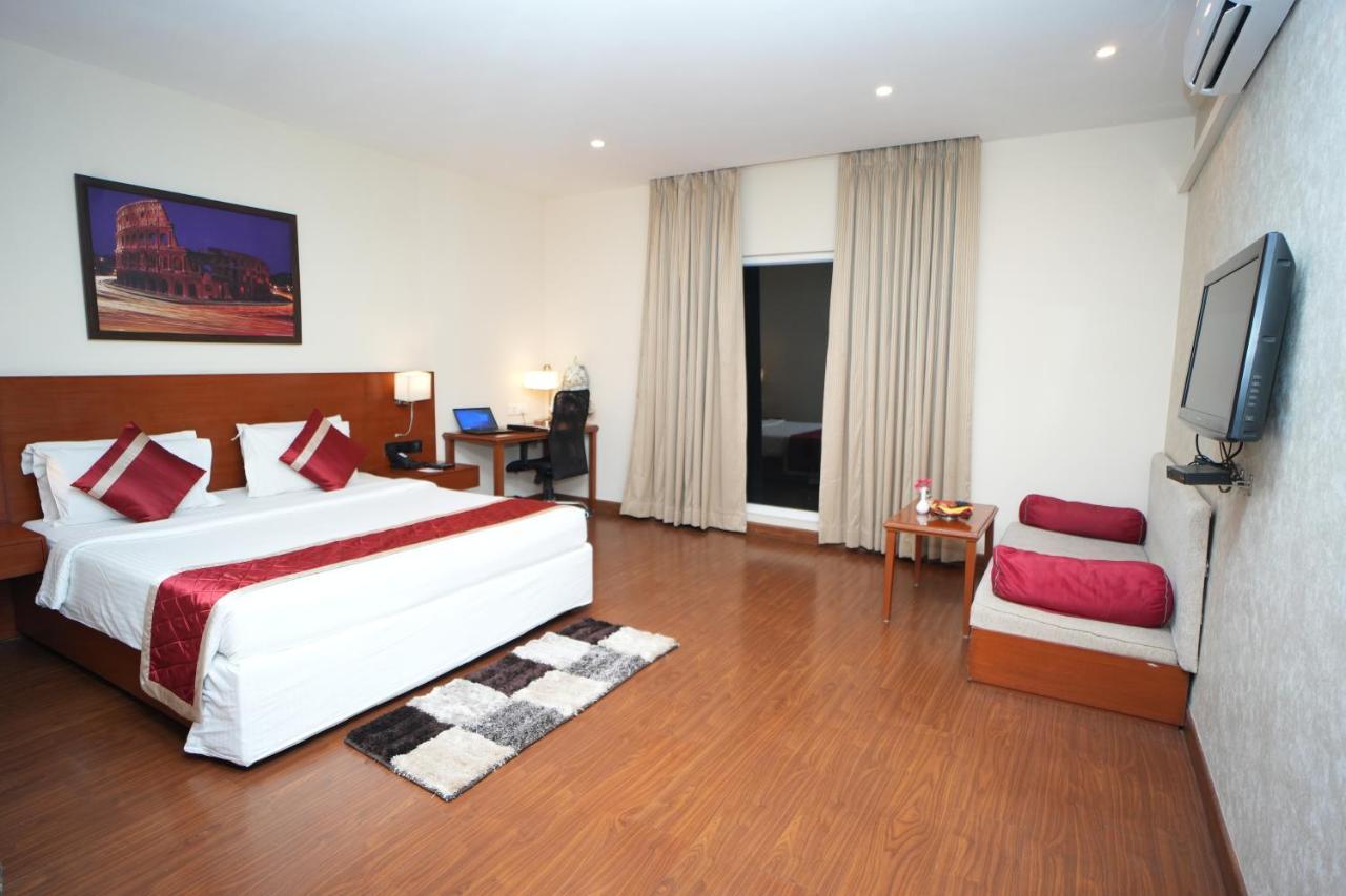 The Altruist Business Hotel Hitech Hyderabad Exterior foto