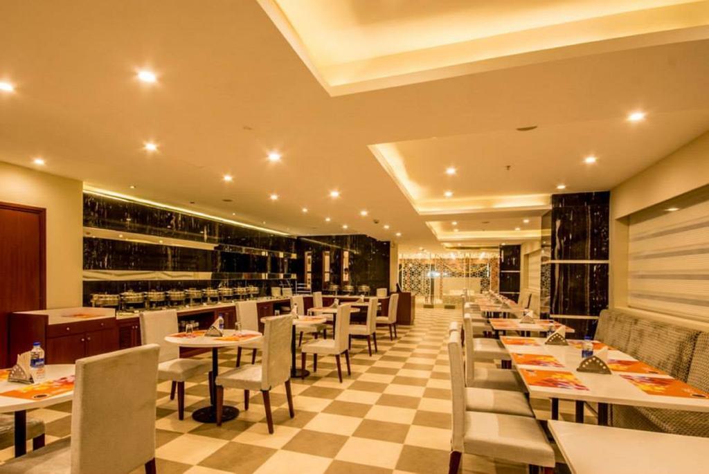 The Altruist Business Hotel Hitech Hyderabad Exterior foto