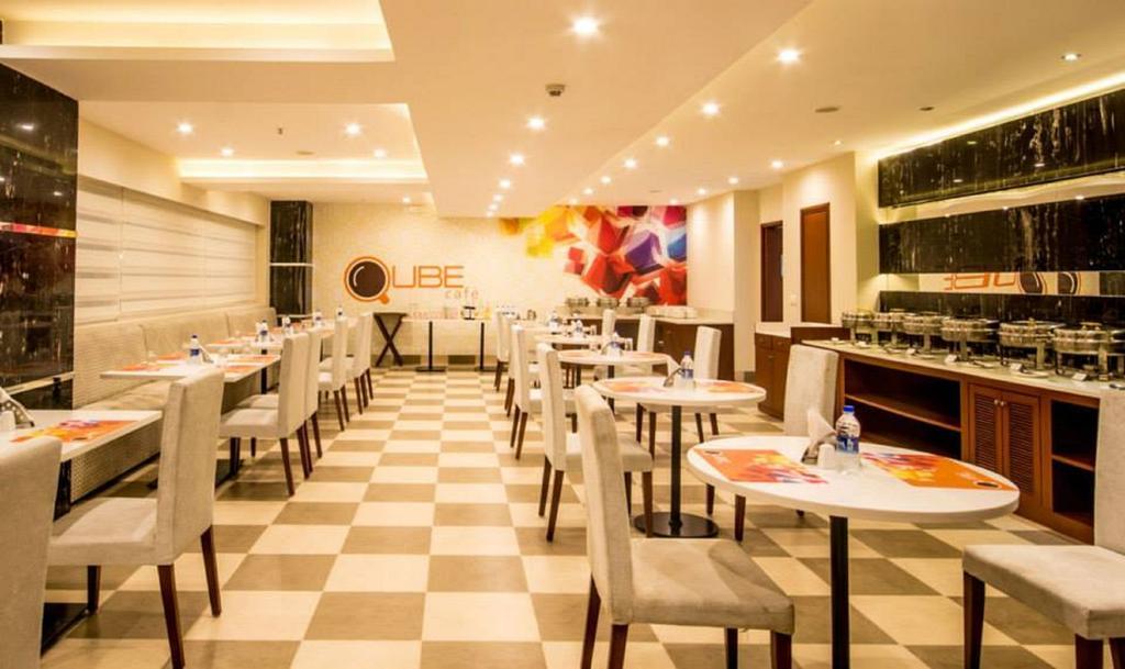 The Altruist Business Hotel Hitech Hyderabad Exterior foto